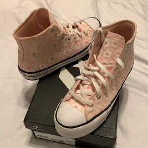 Converse Kids' Chuck Taylor All Star EVA Lift / Shoes Size 7